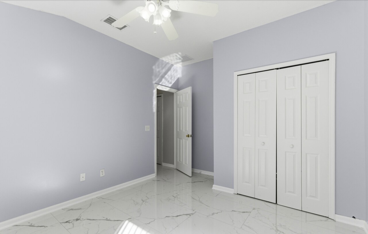 Building Photo - 14626 Falling Waters Dr