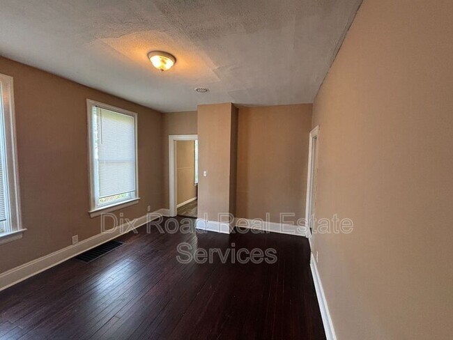 Building Photo - 332 Hudson Ave