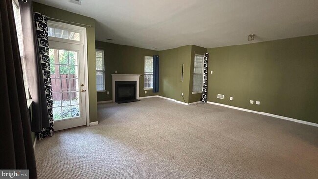 Building Photo - 13906 Gothic Dr