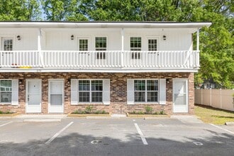 Building Photo - Available now. Water included. RENOVATED 2 BR/1.5 BA Townhouse in the Heart of James Island!