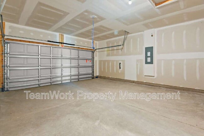 Building Photo - 376 Tiliwa St