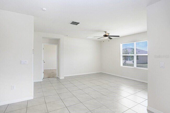 Building Photo - 1125 Torrente Ln