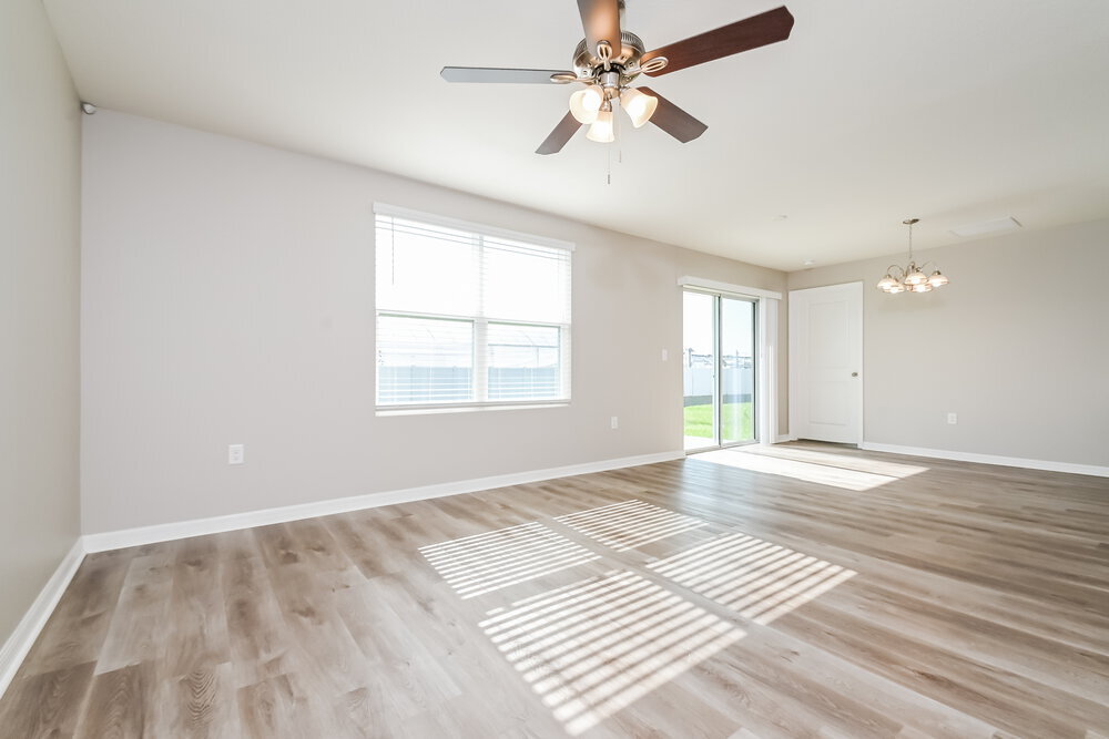 Building Photo - 11702 MIracle Mile Dr