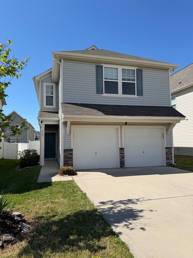 Building Photo - 3549 Saddlebrook Dr