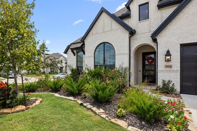 Building Photo - 17910 McClary Cardinal Dr