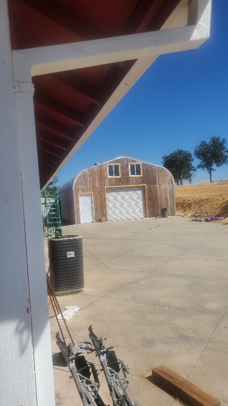 Building Photo - 9754 Laredo Dr