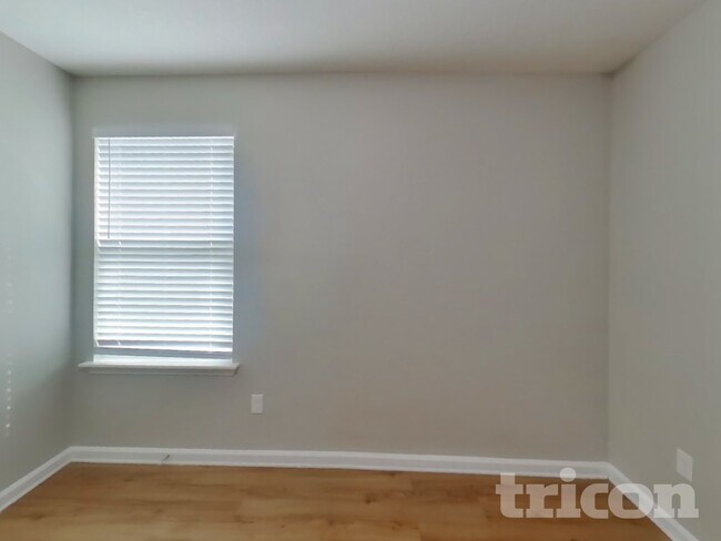 Building Photo - 78611 Rock Ct