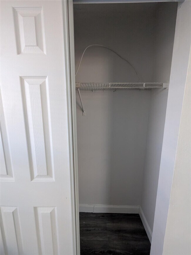 Building Photo - 2456 NW 52nd Ave