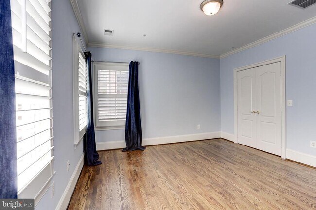 Building Photo - 7233 Addington Dr