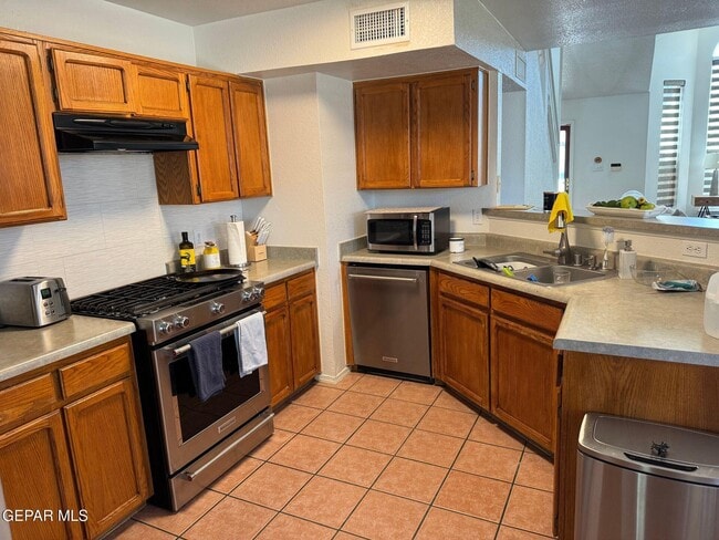 Building Photo - 1485 Desierto Rico Ave
