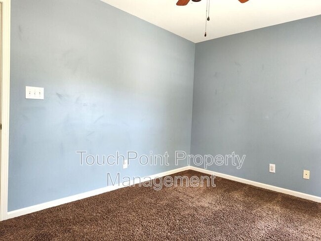 Building Photo - 9405 Mitchell Glen Dr