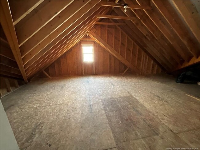 Building Photo - 52 Noble Ct