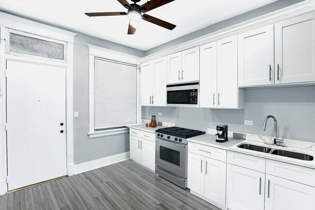 Building Photo - 5341 S Indiana Ave