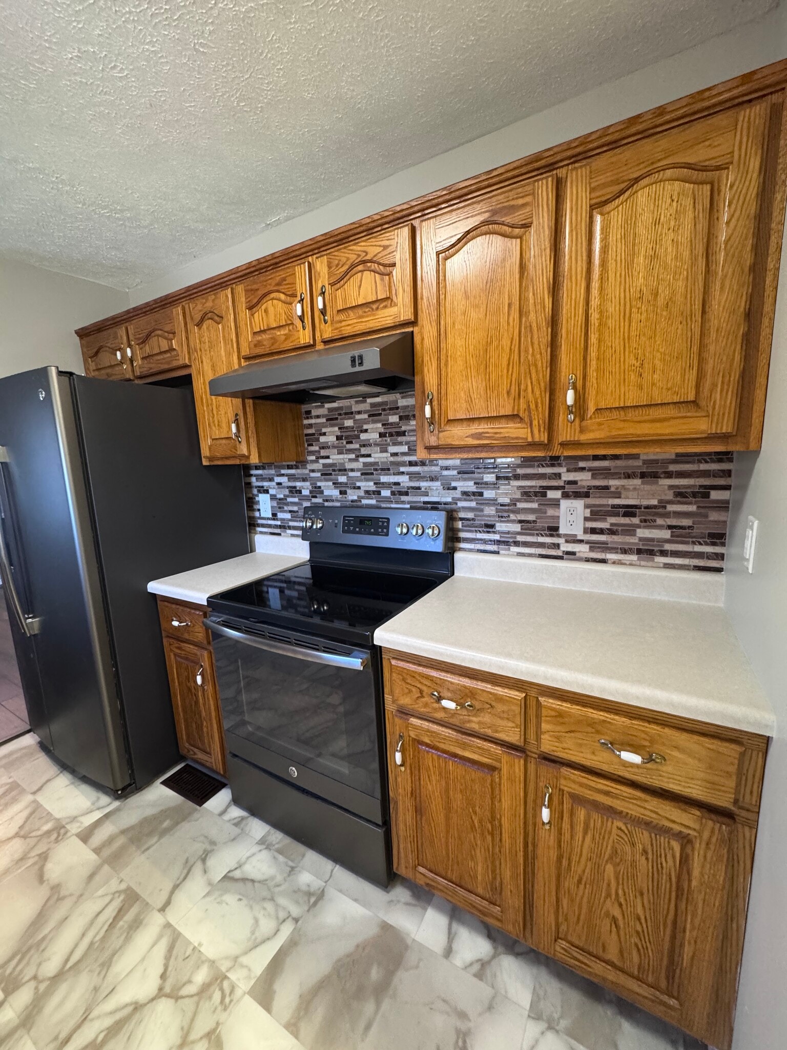 Building Photo - 45 Pippin Rd