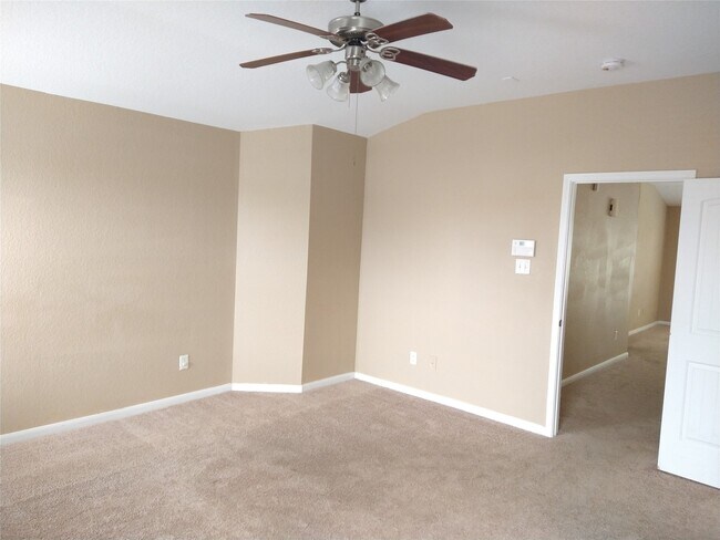 Building Photo - 2315 Thorn Berry Creek Ln