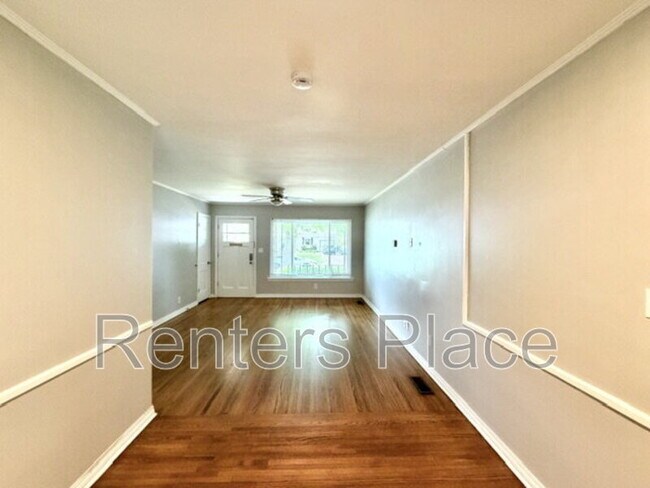 Building Photo - 4689 S Troost Ave