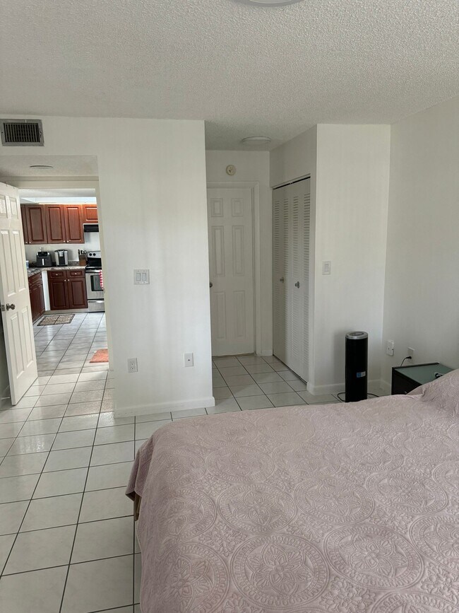 Building Photo - 8660 SW 212th St