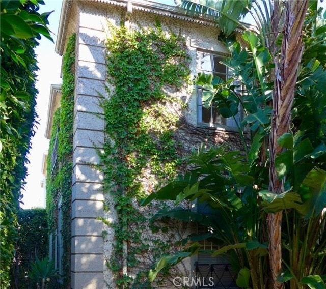 Building Photo - 5962 San Vicente Blvd