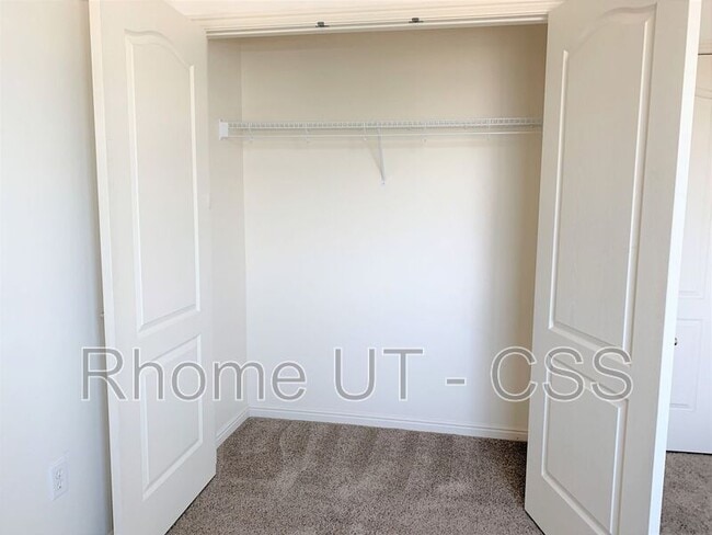 Building Photo - 114 Bella Monte Dr