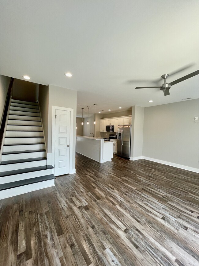 Building Photo - 55 Zentry Pl