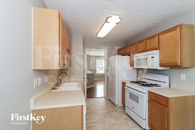 Building Photo - 1627 Eagle Dr