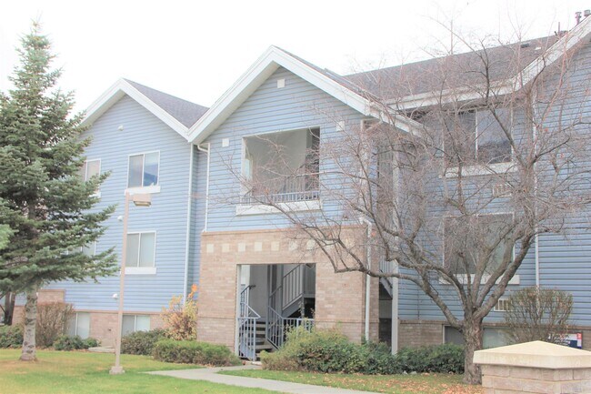 Building Photo - 1533 N 550 W