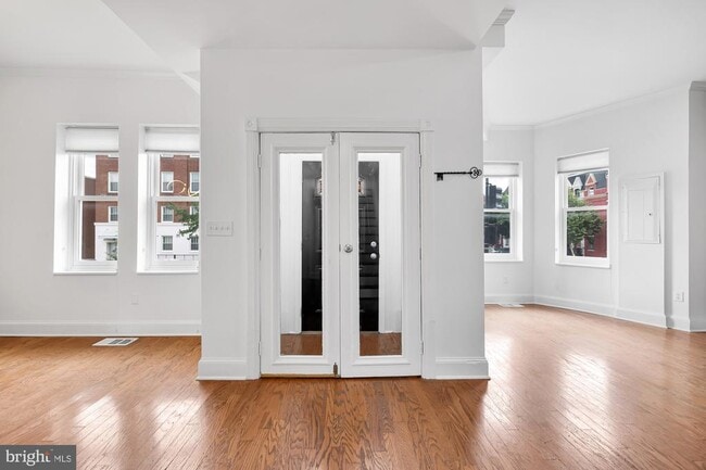 Building Photo - 817 T St NW