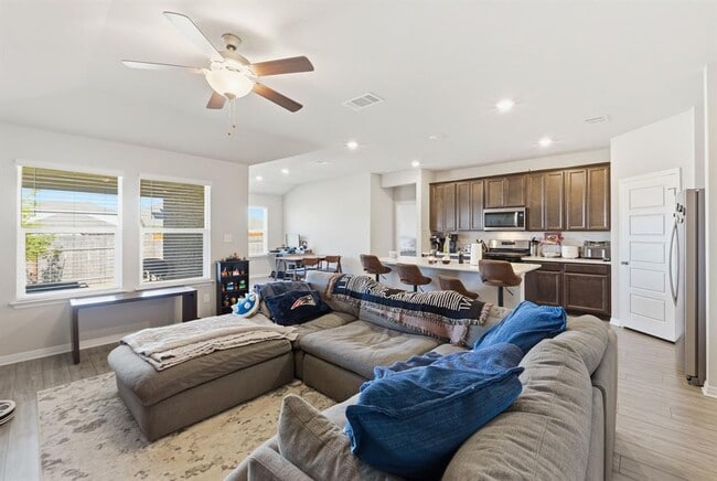 Building Photo - 17800 Fairbridge Ln