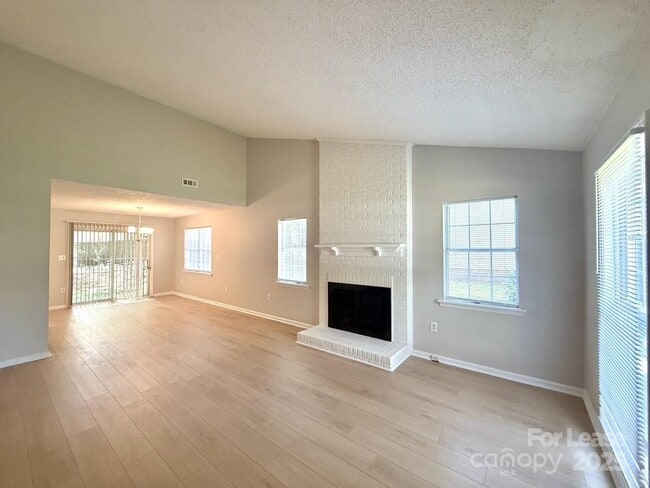 Building Photo - 3710 Burntwood Ct