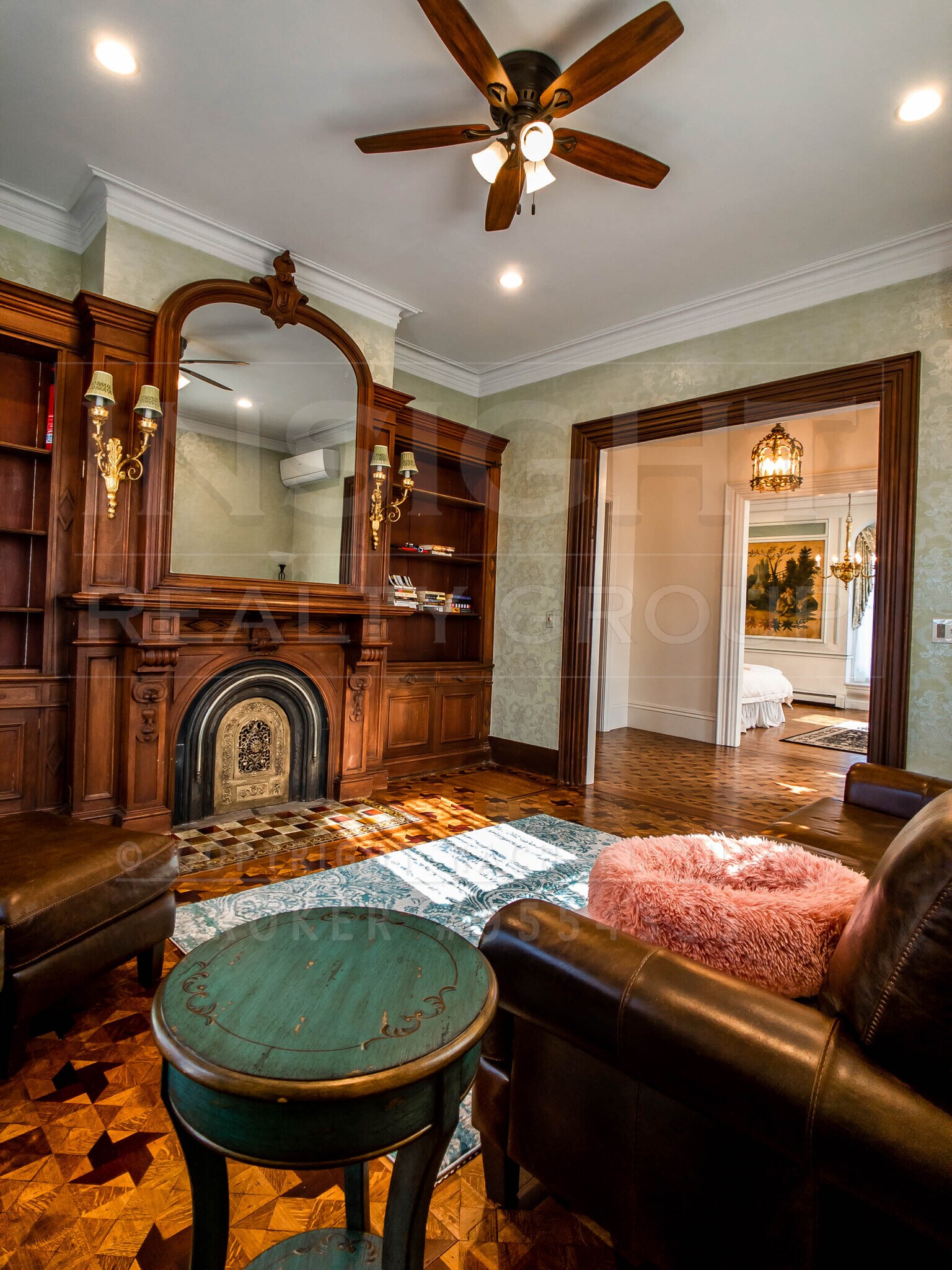 Building Photo - 61 Pond St