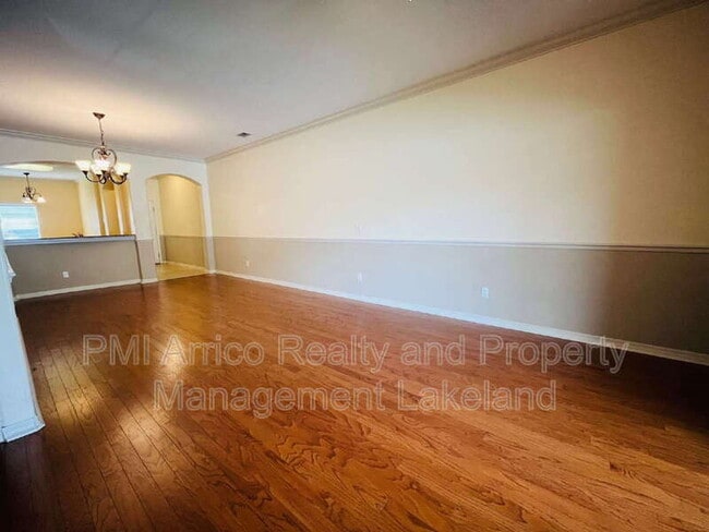 Building Photo - 4027 Winding Vine Dr
