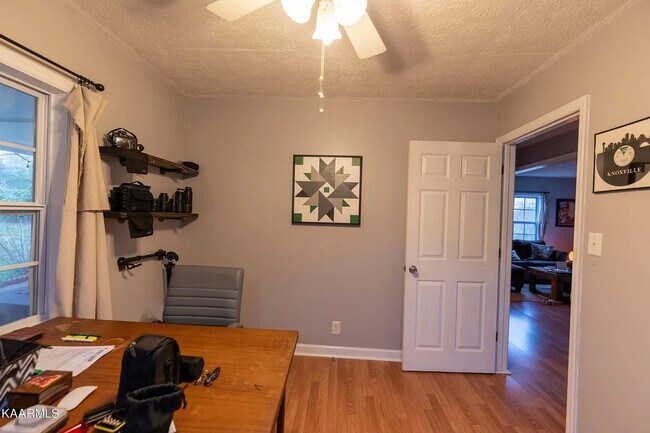 Building Photo - Updated North Knoxville Gem | Massive Fenced Yard & Prime Location!