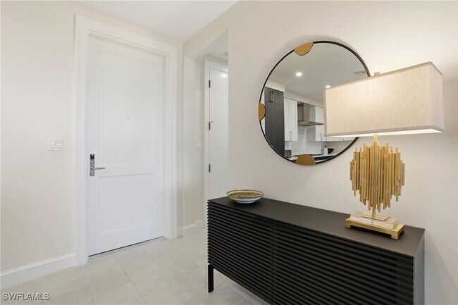 Building Photo - 1125 Central Ave