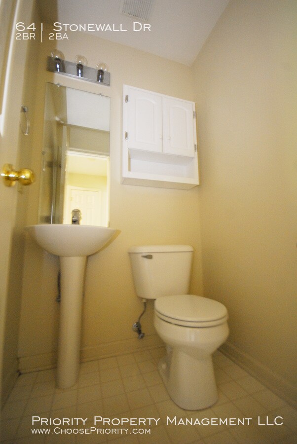 Building Photo - Stonewall Heights Townhome