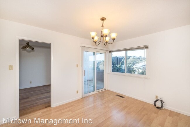 Building Photo - 4 br, 2.5 bath House - 2506 Hastings Dr