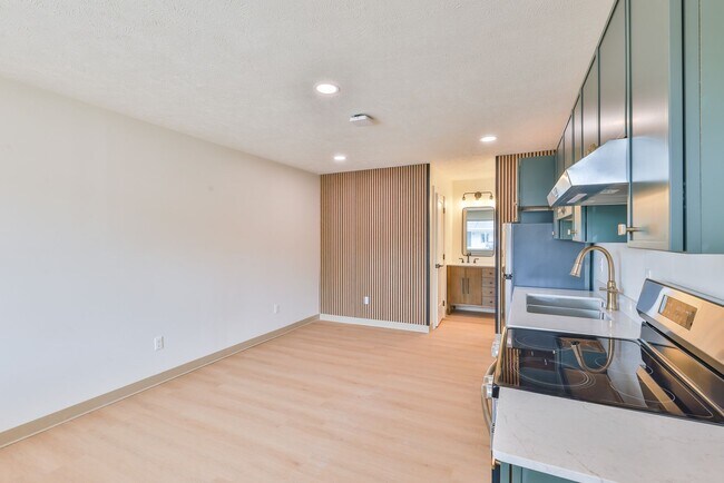 Building Photo - Modern Remodel with Designer Finishes | All Utilities Included