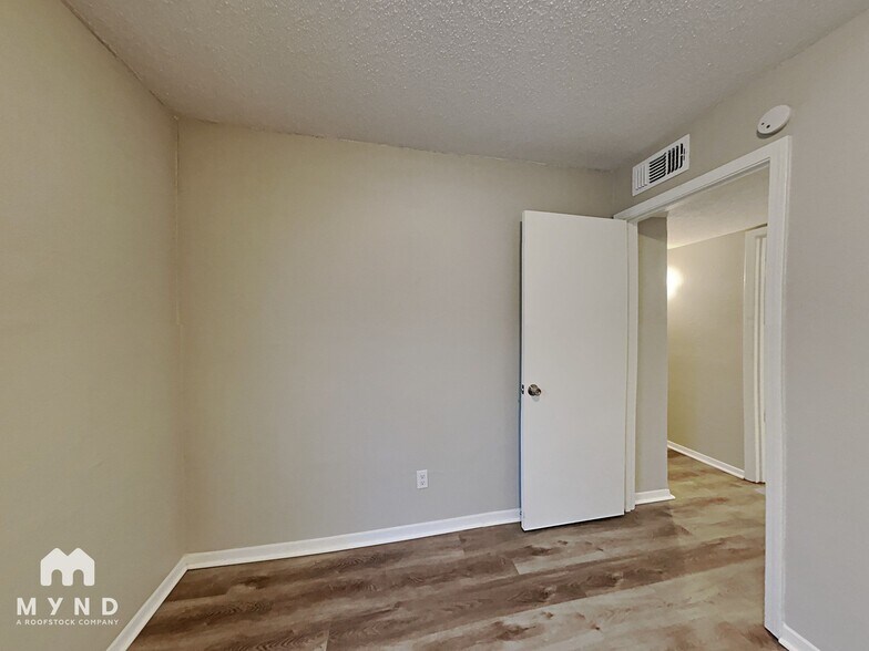 Building Photo - 3763 Rainford Dr