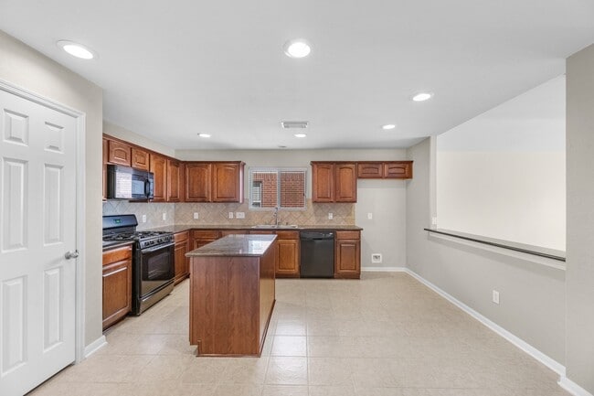 Building Photo - 21603 Gannet Peak Way