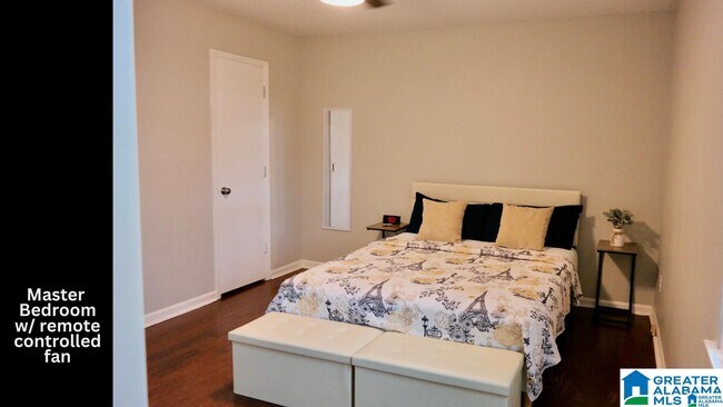 Building Photo - 1248 MacQueen Dr