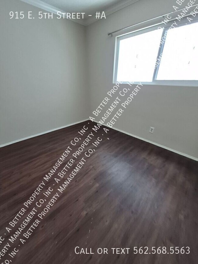 Building Photo - 915 E 5th St