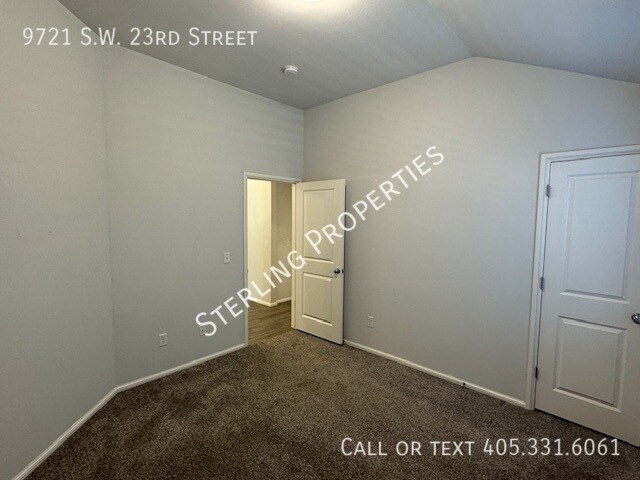 Building Photo - 9721 SW 23rd St