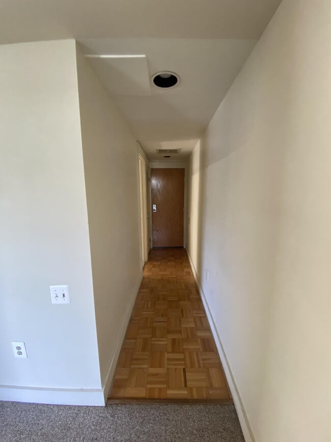 Building Photo - 1842 California St NW