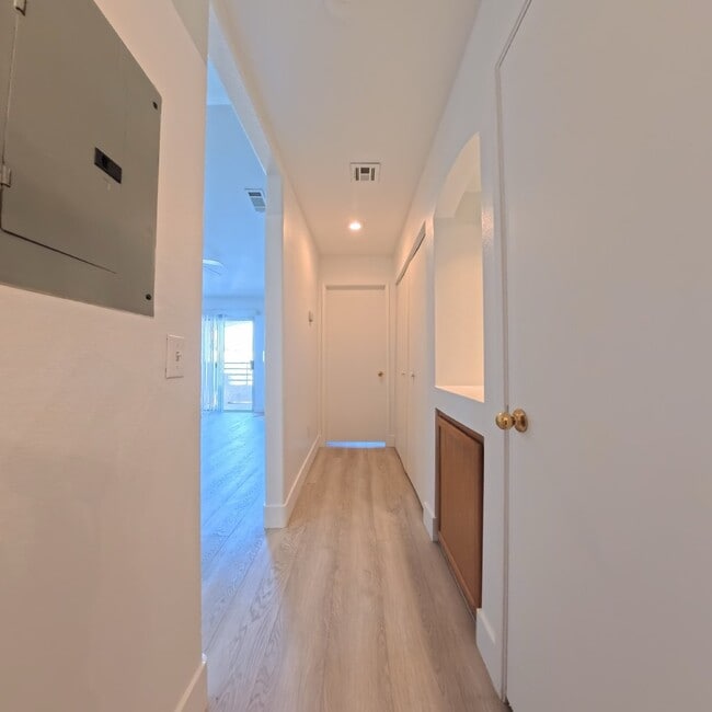 Building Photo - Upgraded 1 Bed 1 Bath Second-Story Condo at Opulence!