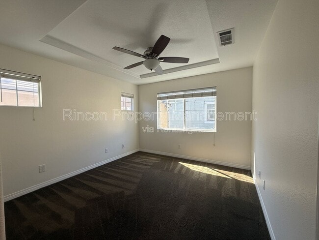 Building Photo - 238 E Pleasant Valley Rd