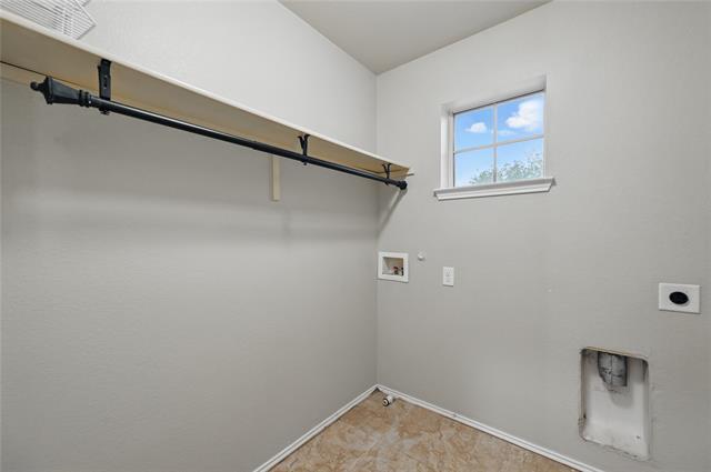 Building Photo - 5941 Lost Valley Dr