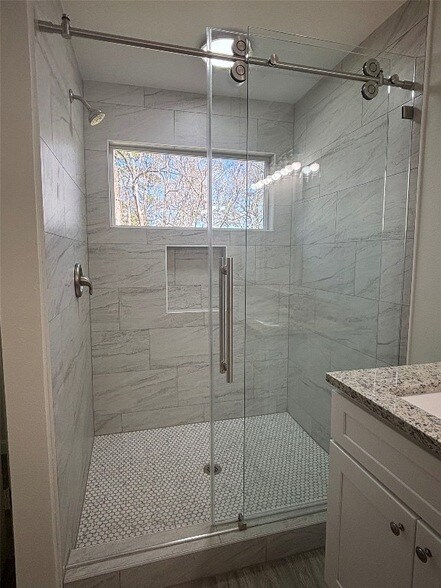 Building Photo - 18746 Mink Lake Dr