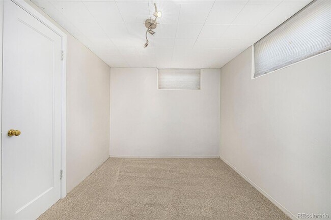 Building Photo - 1150 S Jackson St