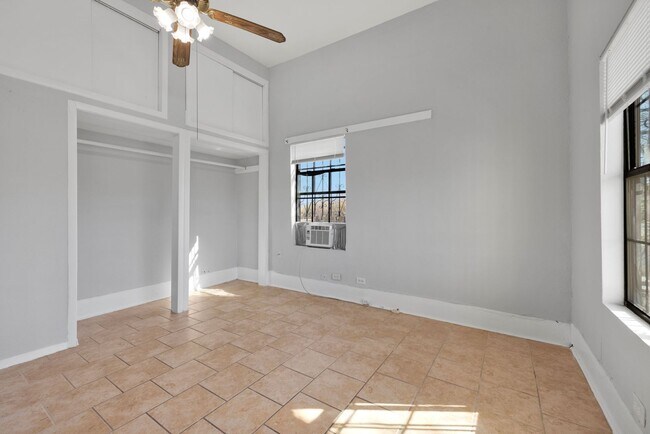 Building Photo - 652 N San Ignacio Ave