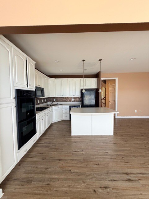 Building Photo - 203 Altair Way