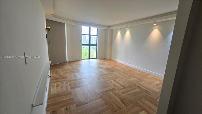 Building Photo - 4000 Towerside Terrace